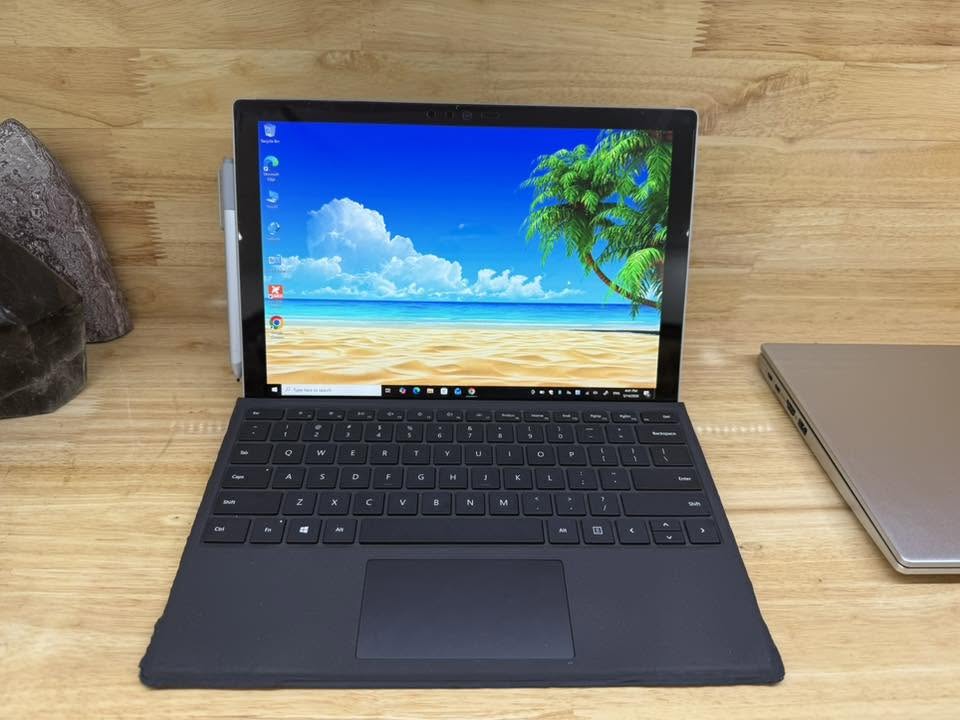 Surface Pro 5 i5 7300/16G