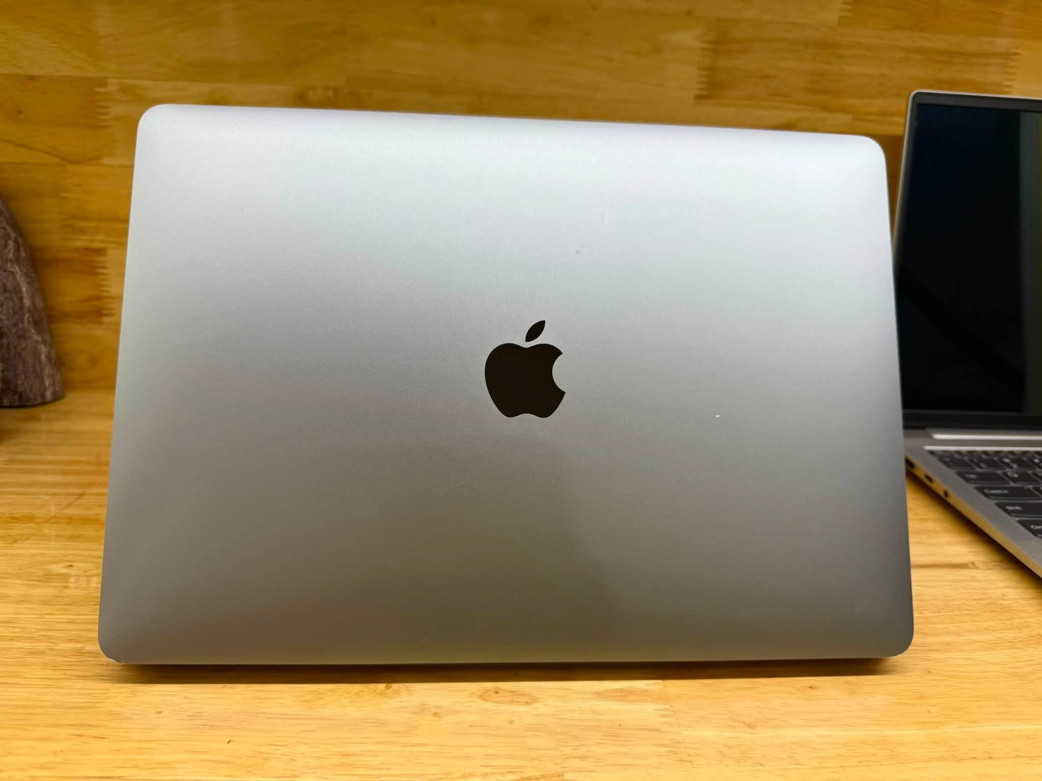 Macbook Air M1/8G/256G Máy 99% pin 82%