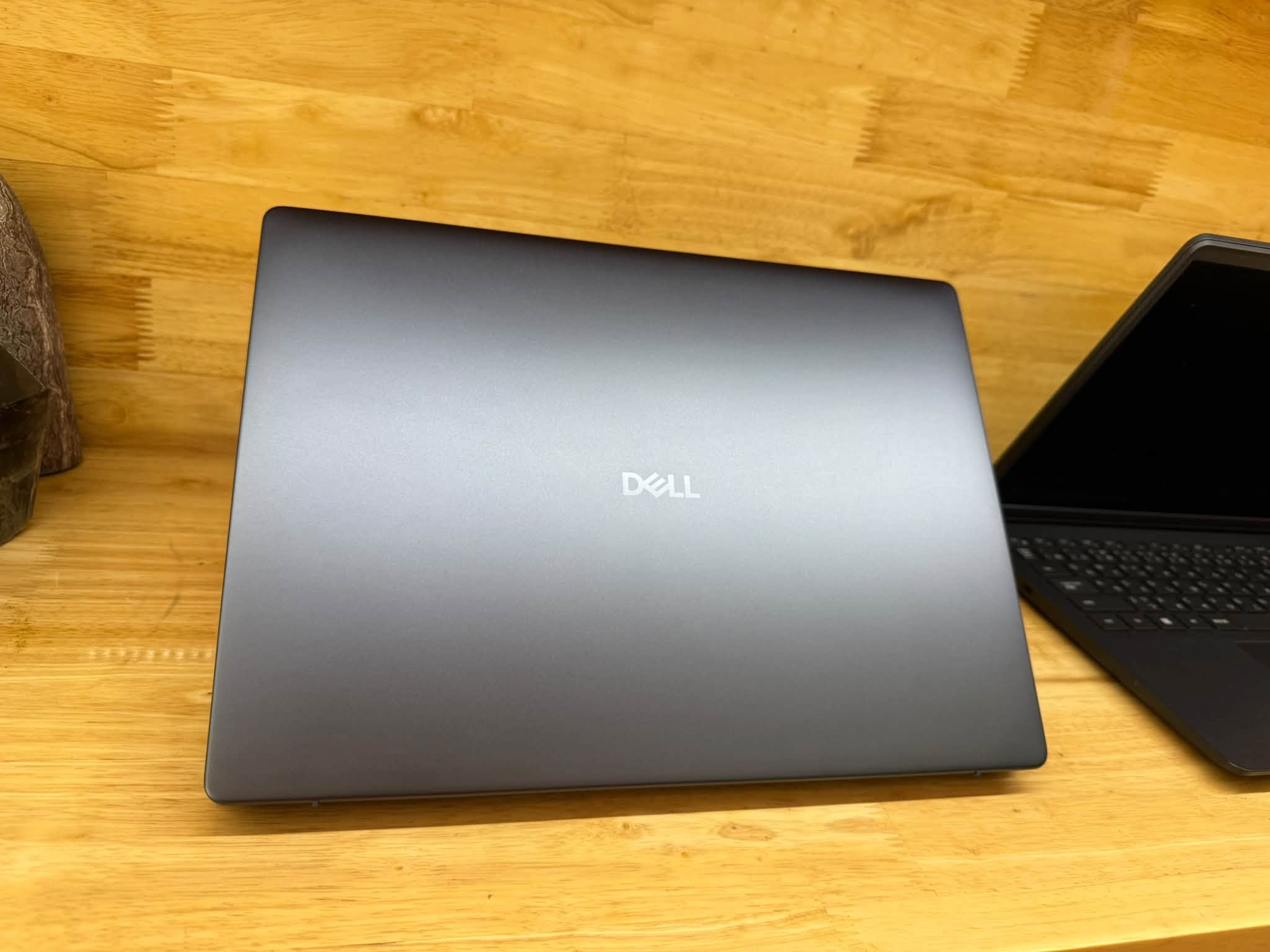 Laptop Dell Pro 14 Essential PV14250 - PV14250-120U-16512W-BL (Core 5 120U, 16GB, 512GB, Full HD+, OfficeH24+365, Win11)