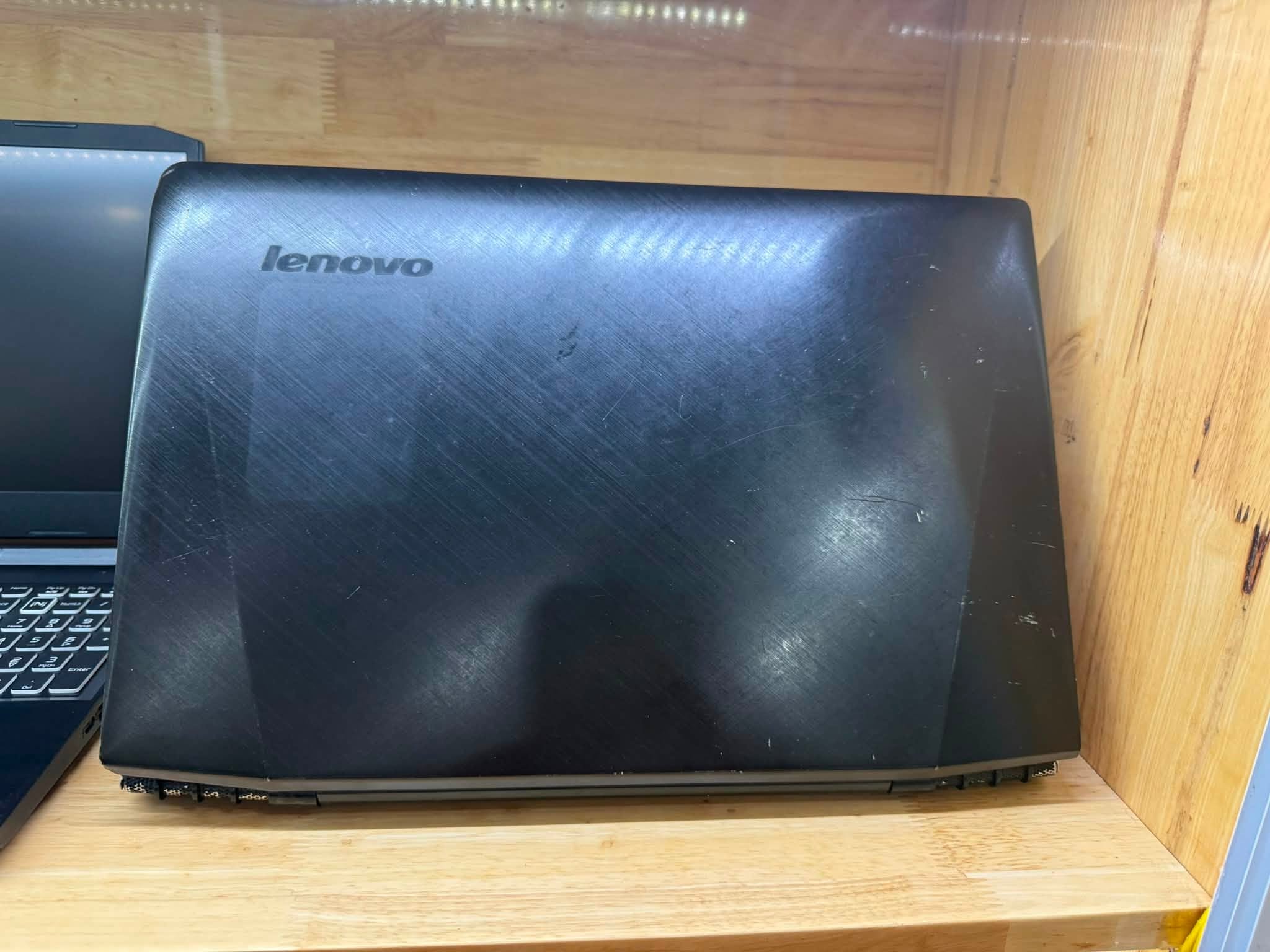 Lenovo Gaming i7 4720H/16G/128G/GTX 960 4G/15.6 HD máy vỏ xấu , giá bèo nhèo