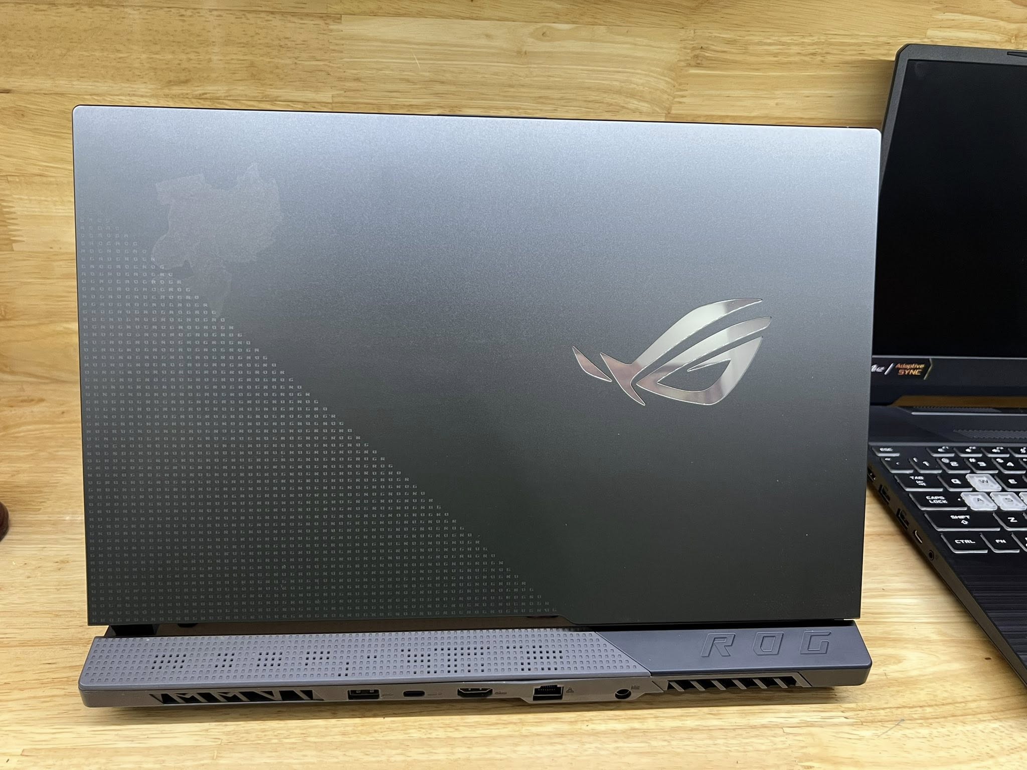 Asus Gaming ROGTRIX G513 Ryzen 7 4800H/16G/512G/RTX 3050Ti/15.6FHD 144hz